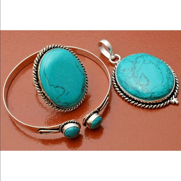 Artisan Jewelry - NEW. Artisan Blue /Pink Turquoise.